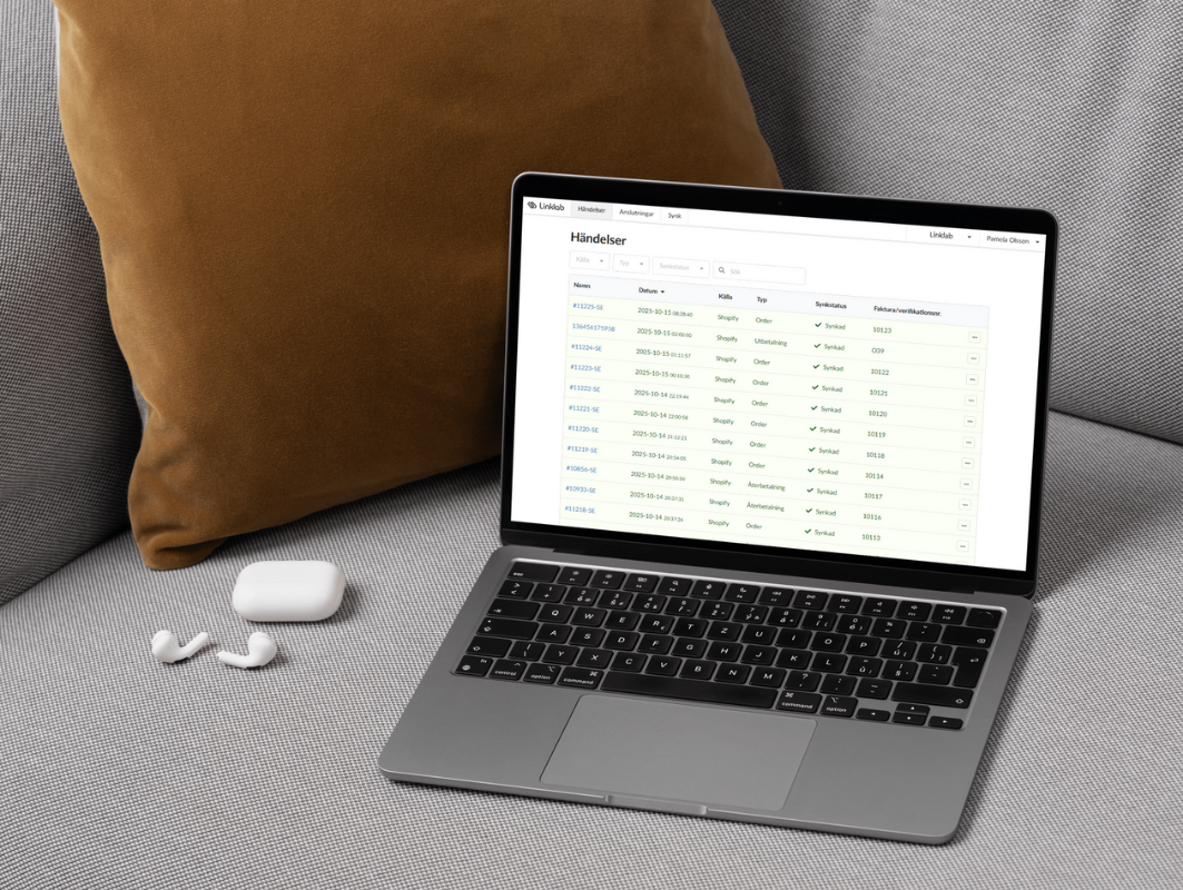 Dator som visar händelser i integrationen