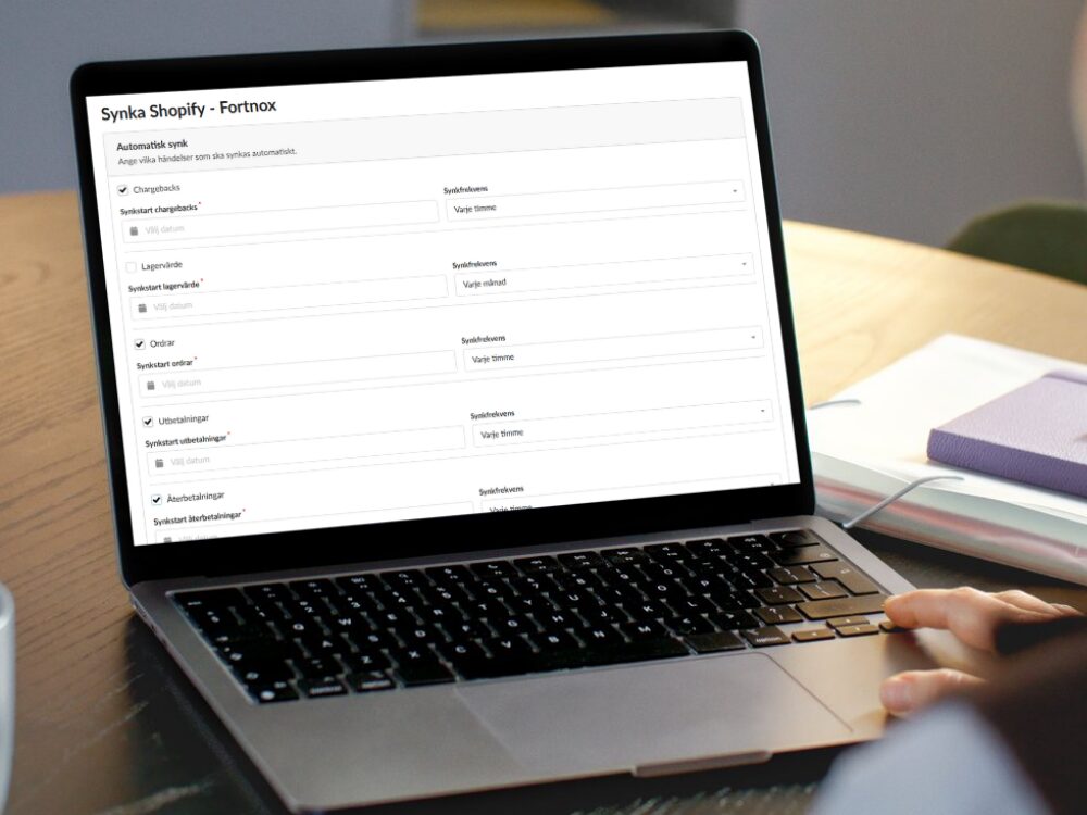 Laptop med Linklabs portal för Shopify-Fortnox integration.